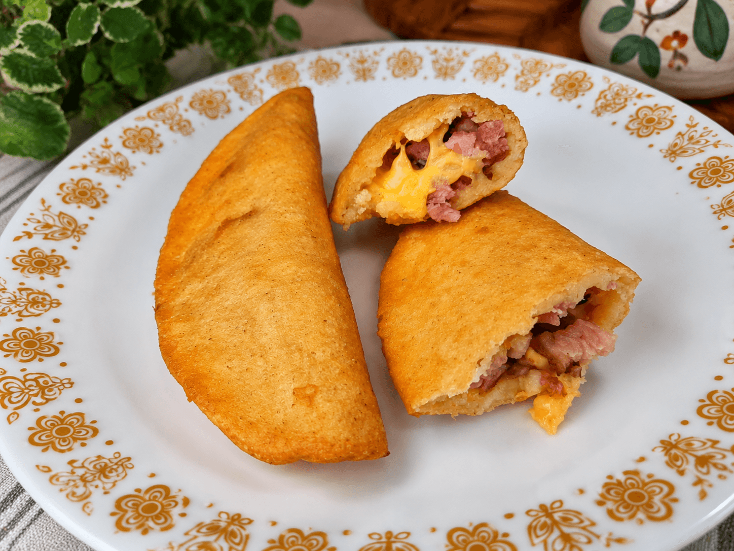 Empanada de Chuleta Ahumada